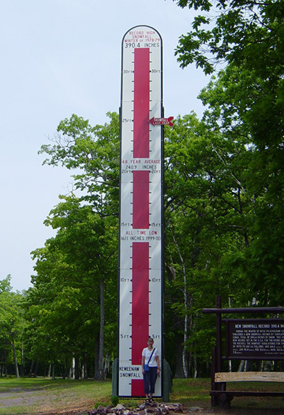 a picture of the Upper Peninsula snow thermometer